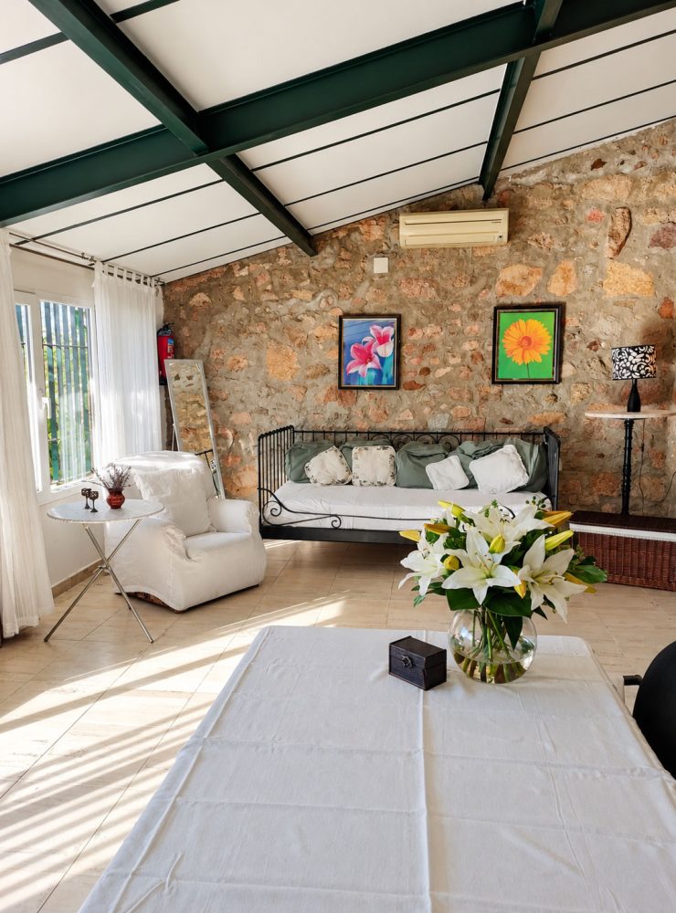 Salón-comedor-Refugio-de-Paloma